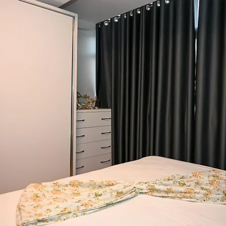 Durres Beach Apartament * Durres